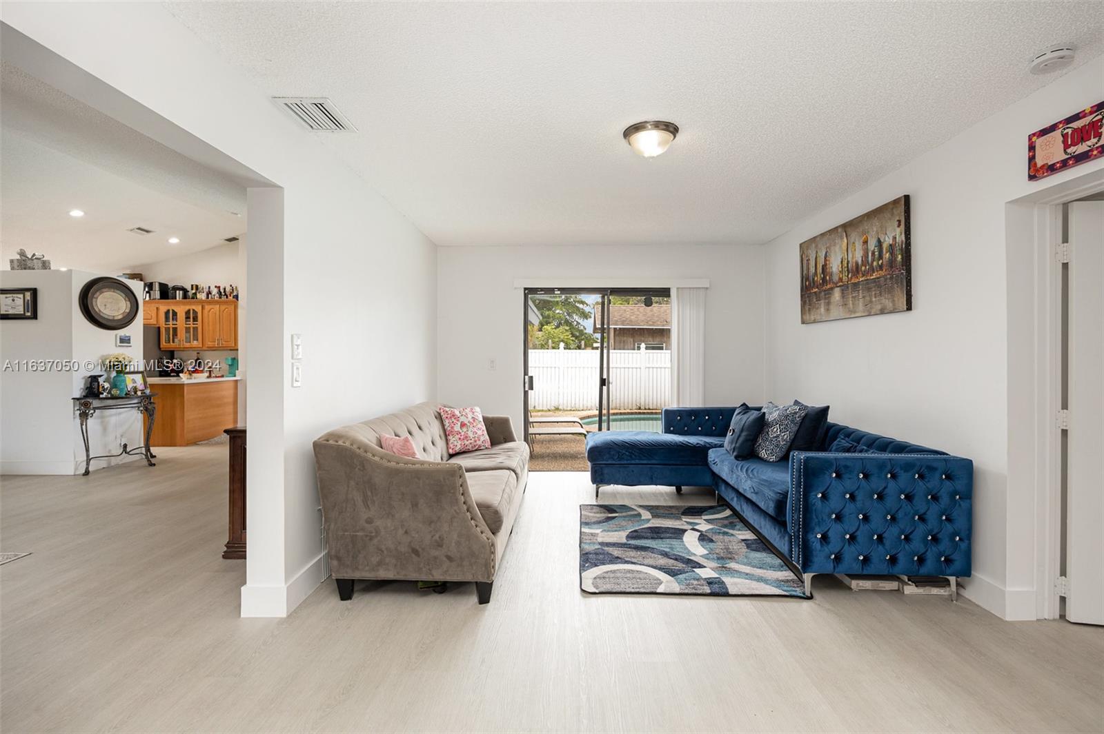 NORTH LAUDERDALE LANDINGS - Residential