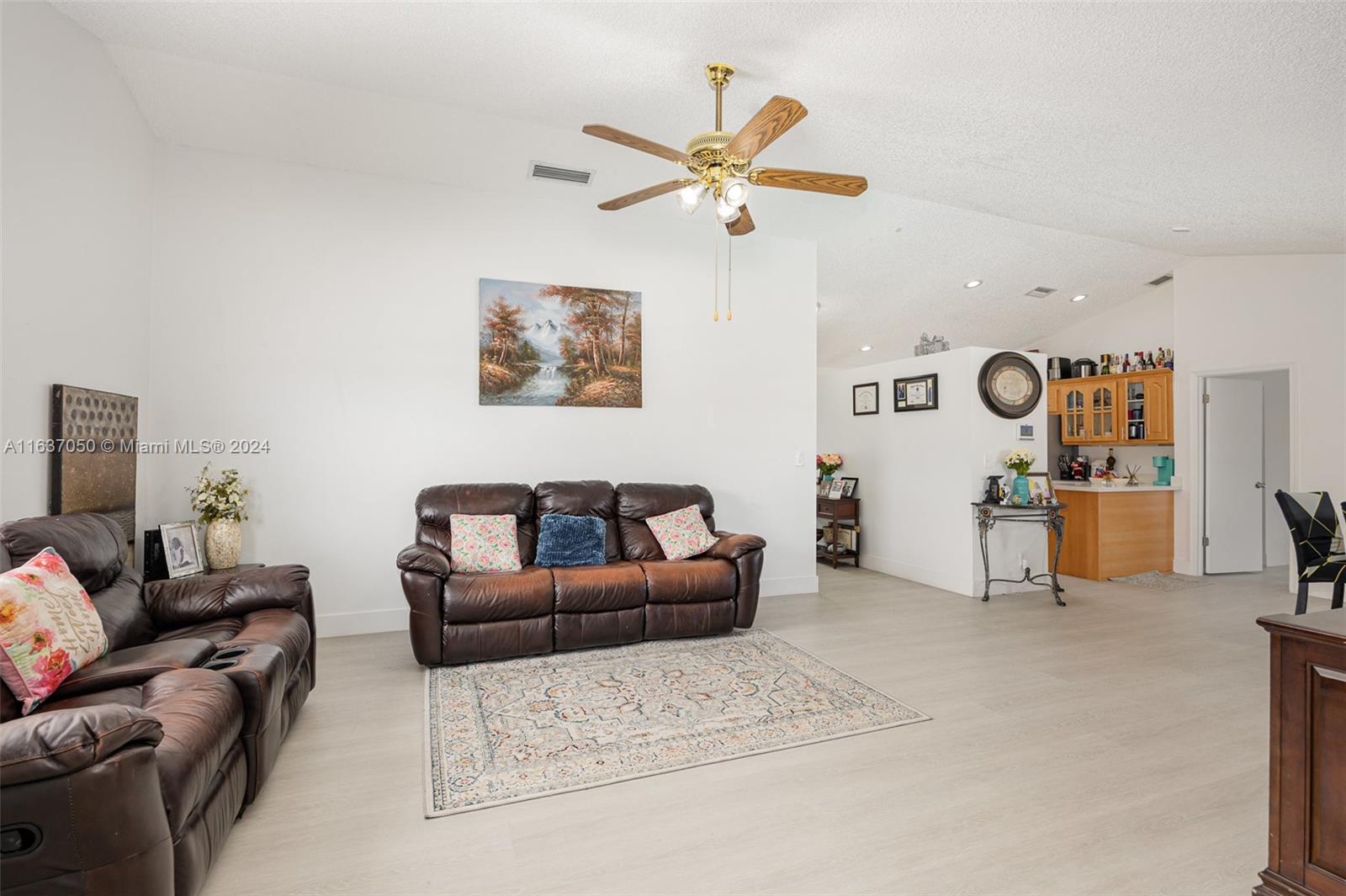 NORTH LAUDERDALE LANDINGS - Residential