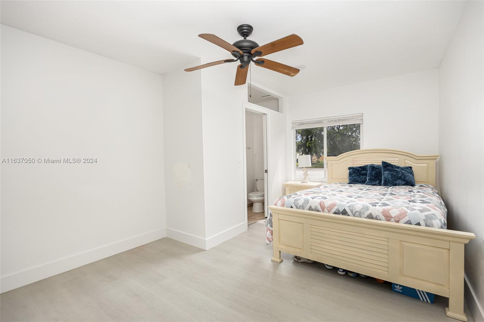 NORTH LAUDERDALE LANDINGS - Residential