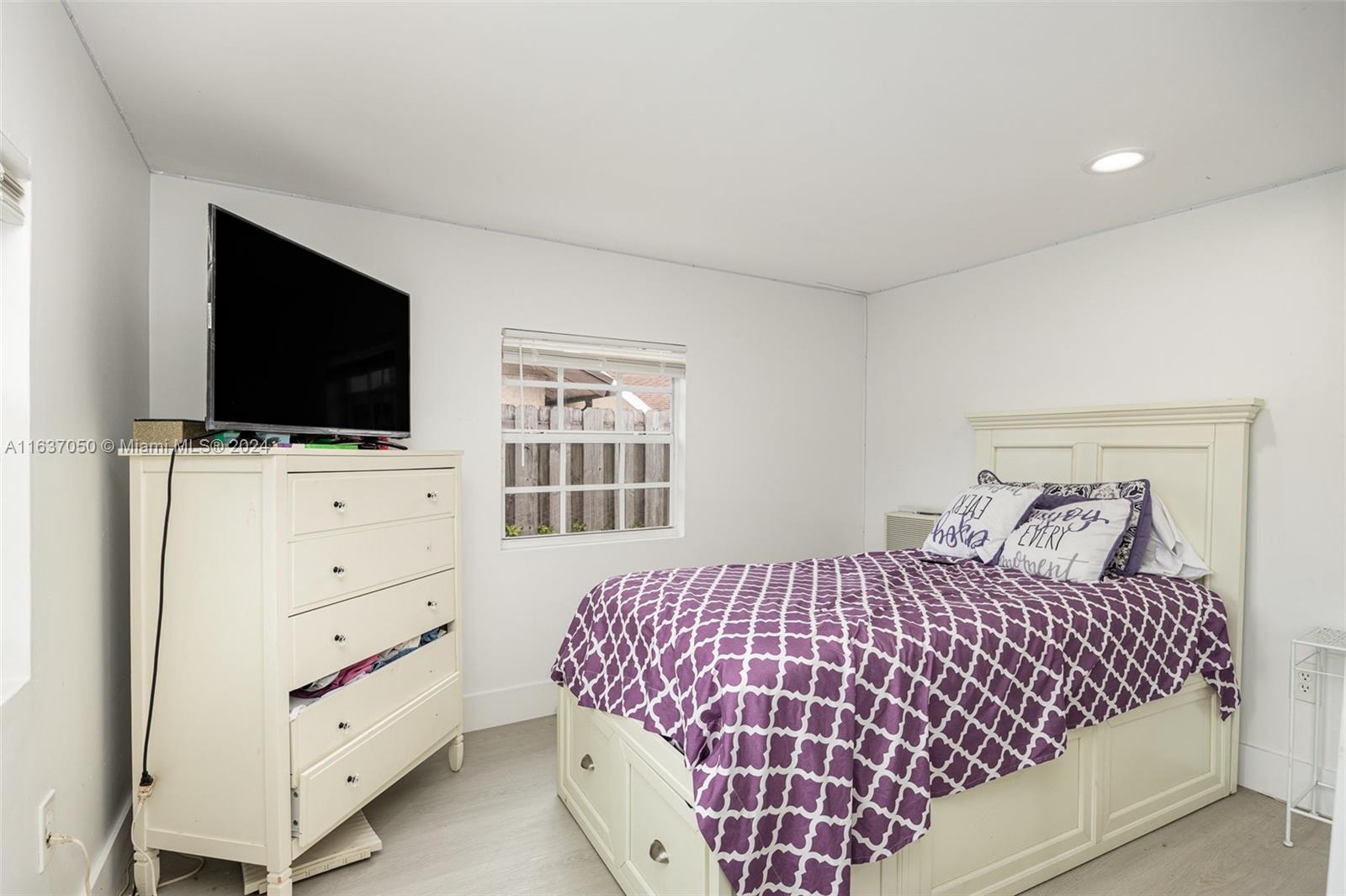 NORTH LAUDERDALE LANDINGS - Residential