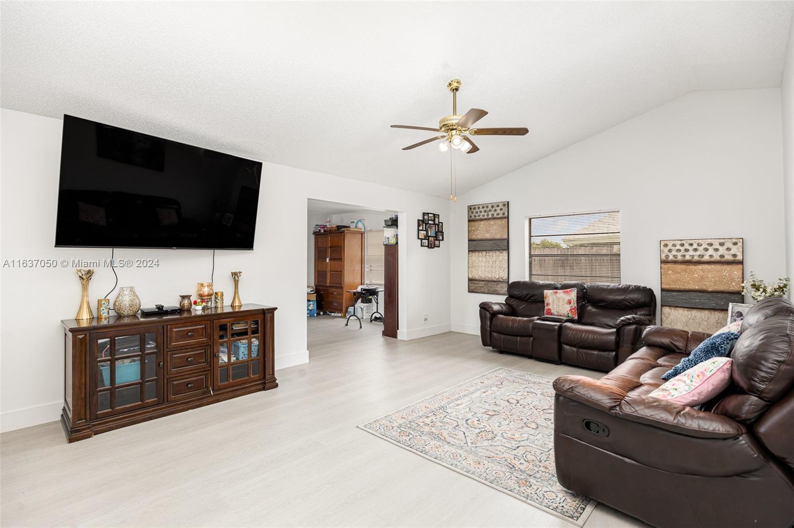 NORTH LAUDERDALE LANDINGS - Residential