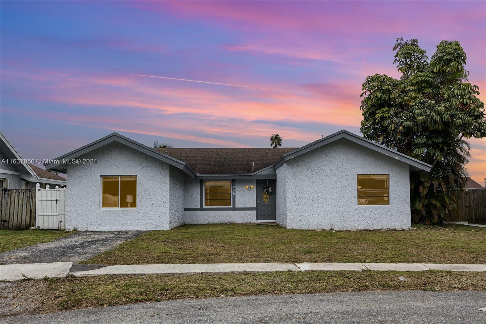 NORTH LAUDERDALE LANDINGS - Residential