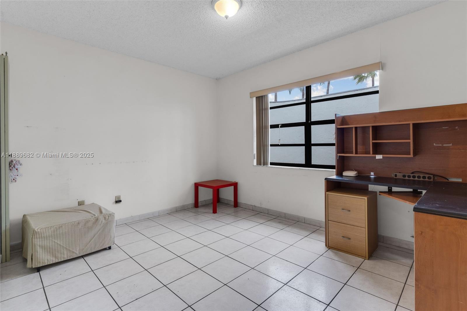 MOORS POINTE CONDO - Residential