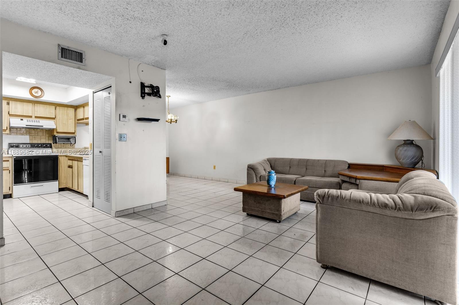MOORS POINTE CONDO - Residential