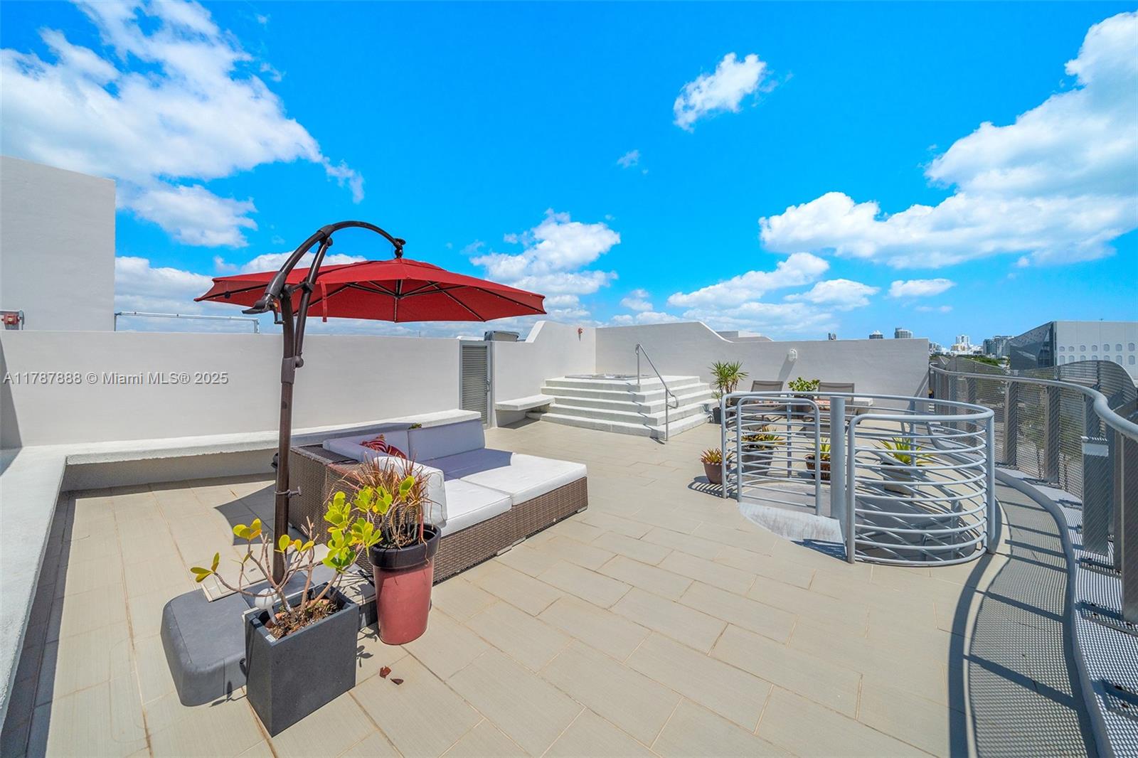 ARTEPARK SOUTH CONDO - Residential