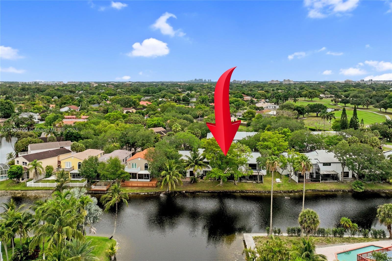FAIRWAY COVE - Residential