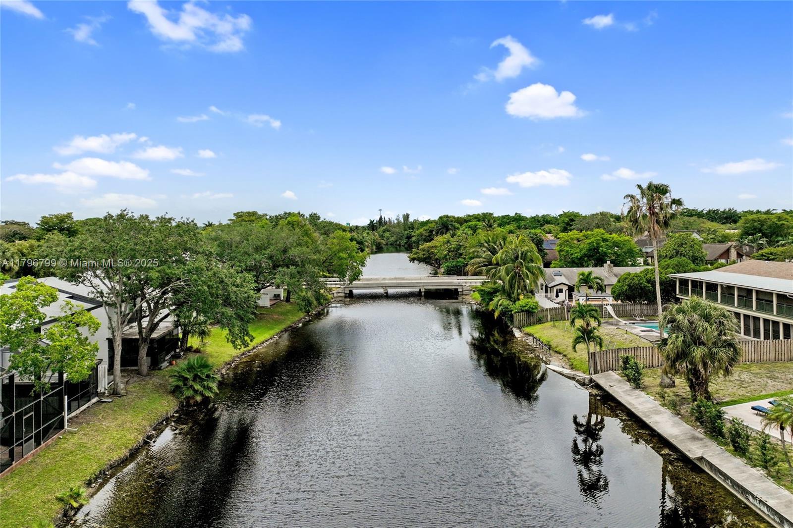 FAIRWAY COVE - Residential