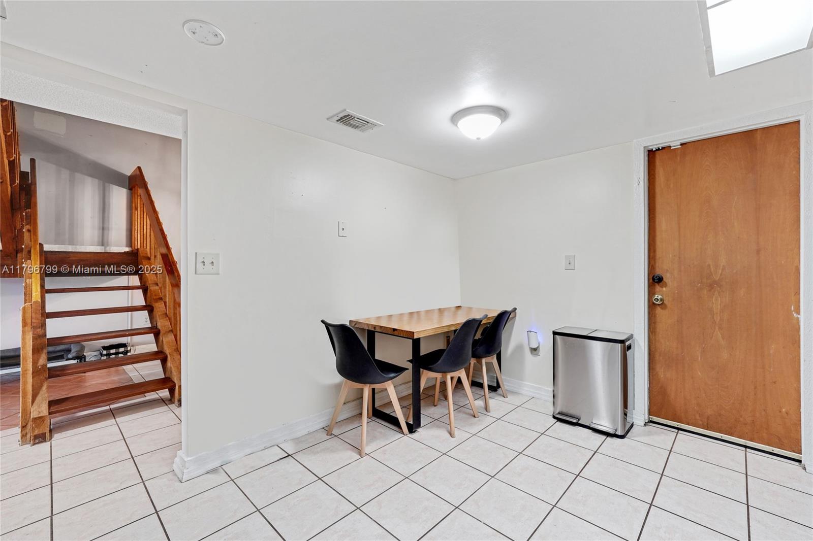 FAIRWAY COVE - Residential