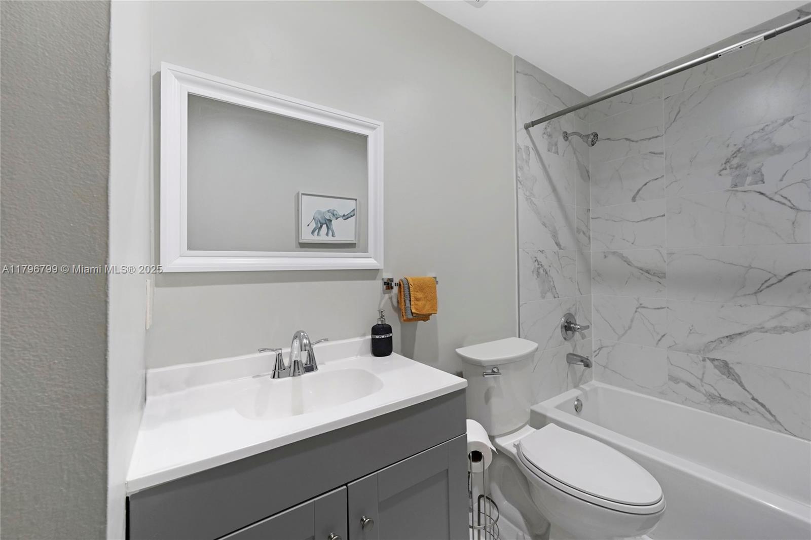 FAIRWAY COVE - Residential