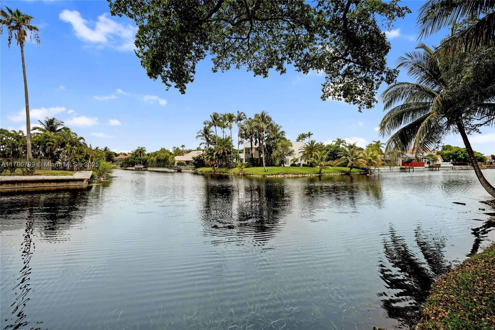FAIRWAY COVE - Residential