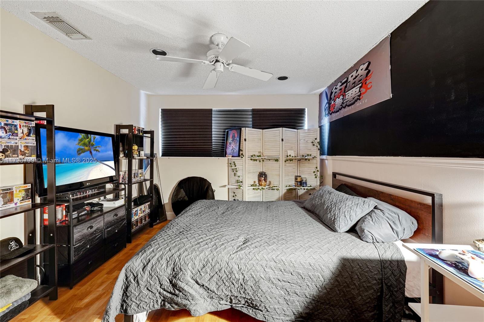 FAIRWAY COVE - Residential