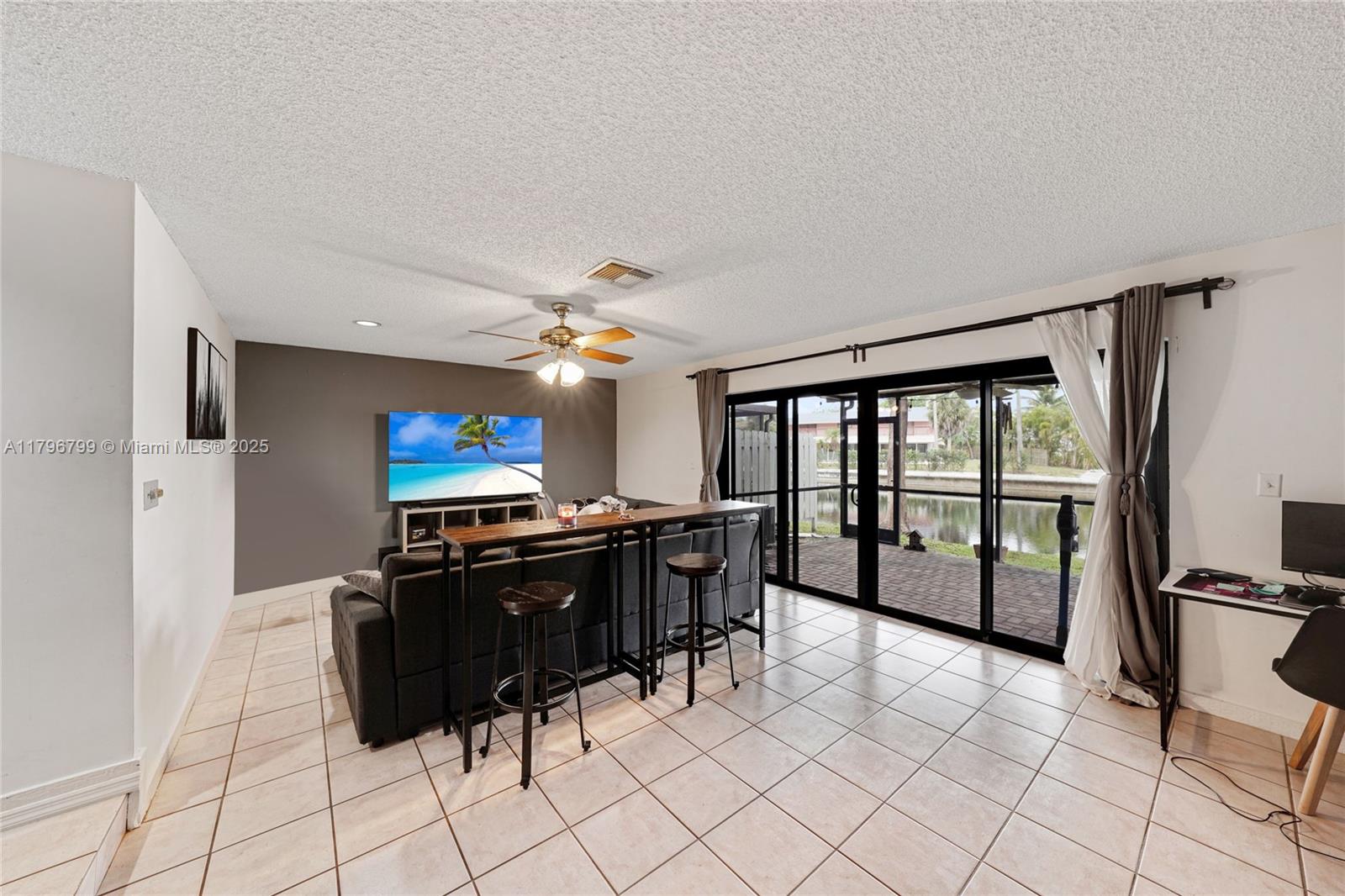 FAIRWAY COVE - Residential