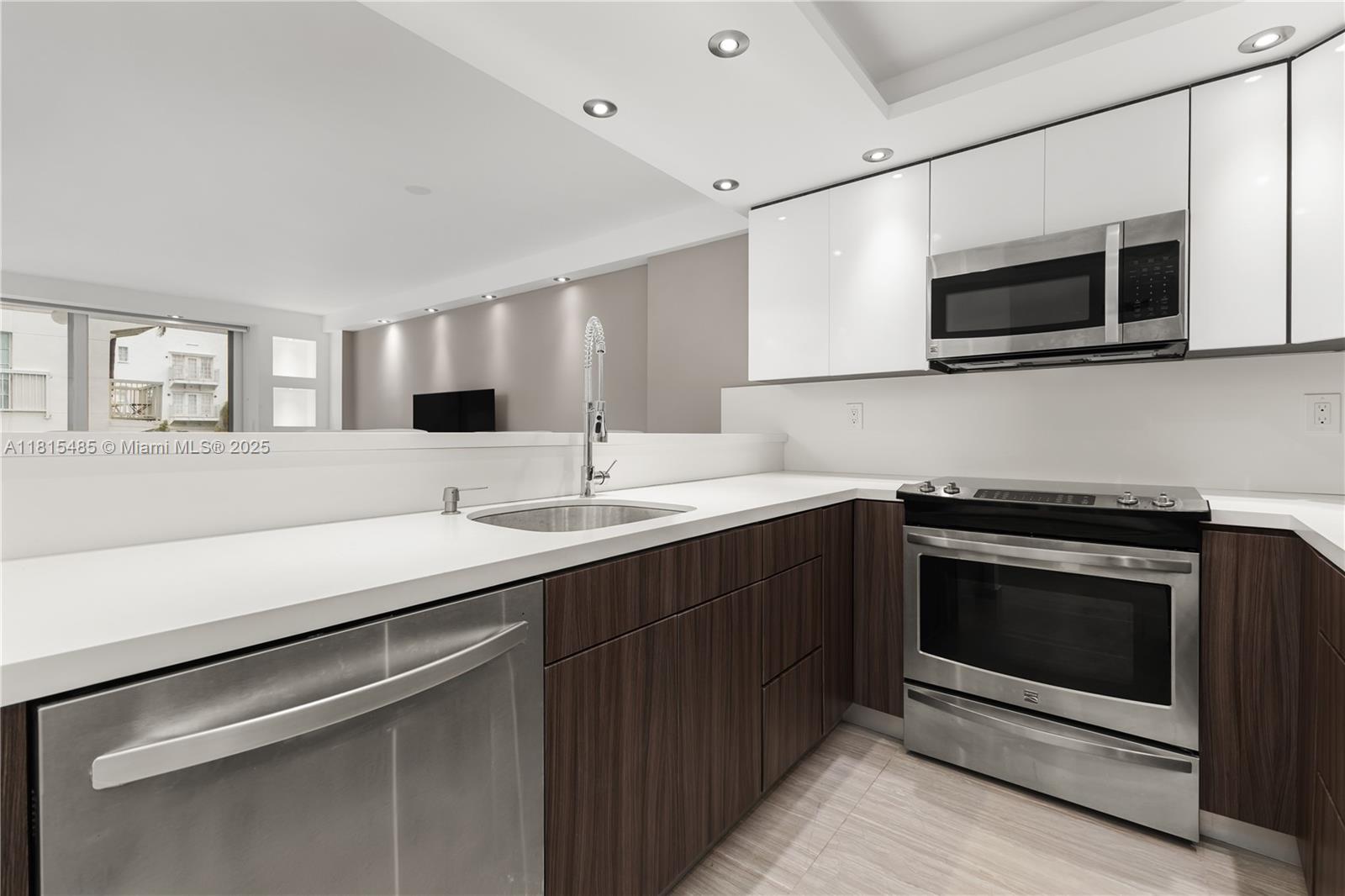 Property for Sale at 401 Ocean Dr 221, Miami Beach, Miami-Dade County, Florida - Bedrooms: 1 
Bathrooms: 1  - $448,000