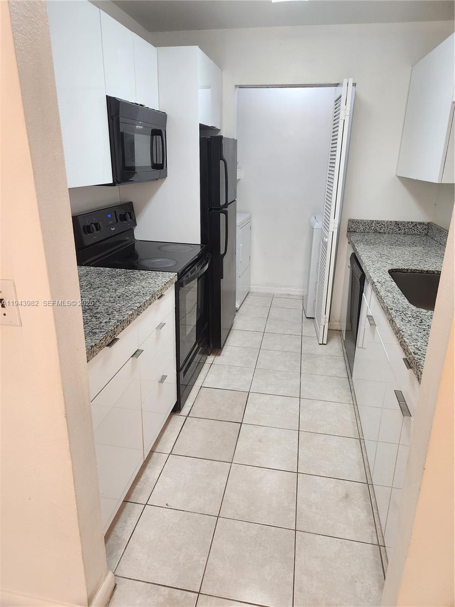 PRESERVE AT AVERY LAKES - Residential