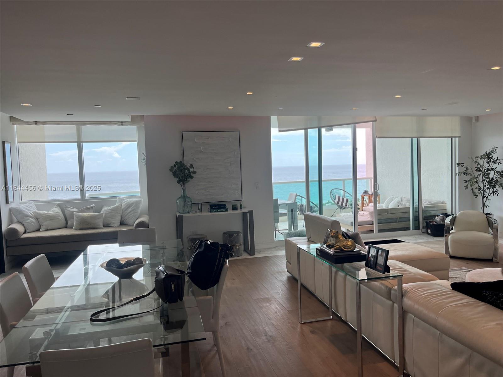 20201 E Country Club Dr 2809