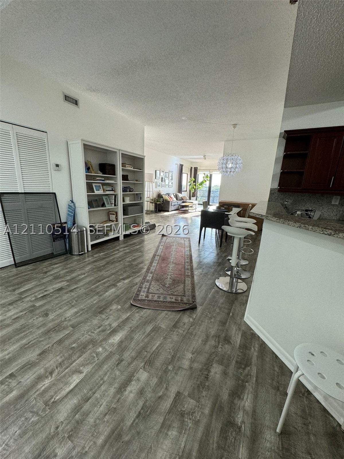 8816 Collins Ave 304