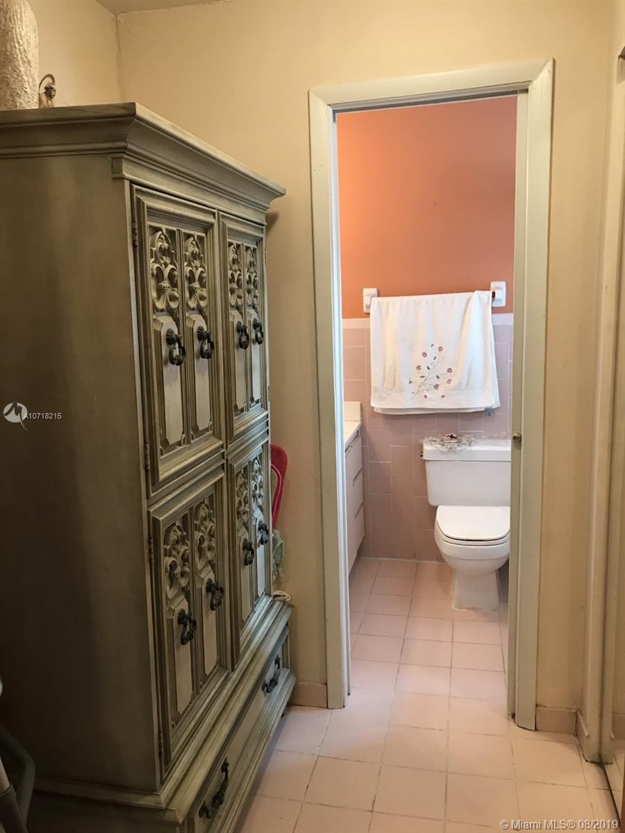 INGLESIDE PARK - Residential