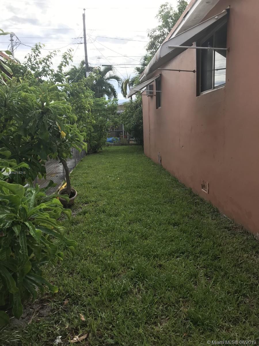 INGLESIDE PARK - Residential