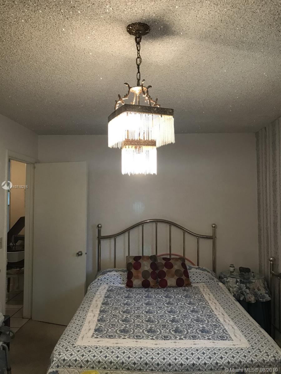 INGLESIDE PARK - Residential