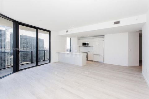 45 SW 9 ST 1603 Miami FL 33130