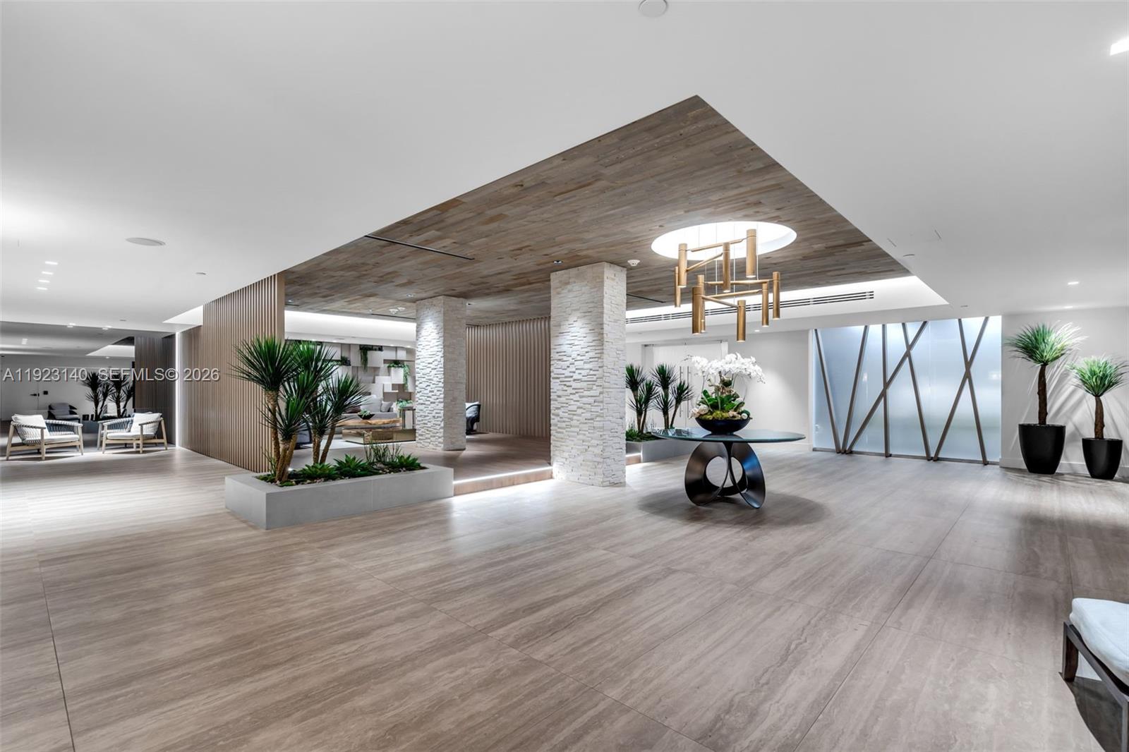 RONEY PALACE CONDO - Residential