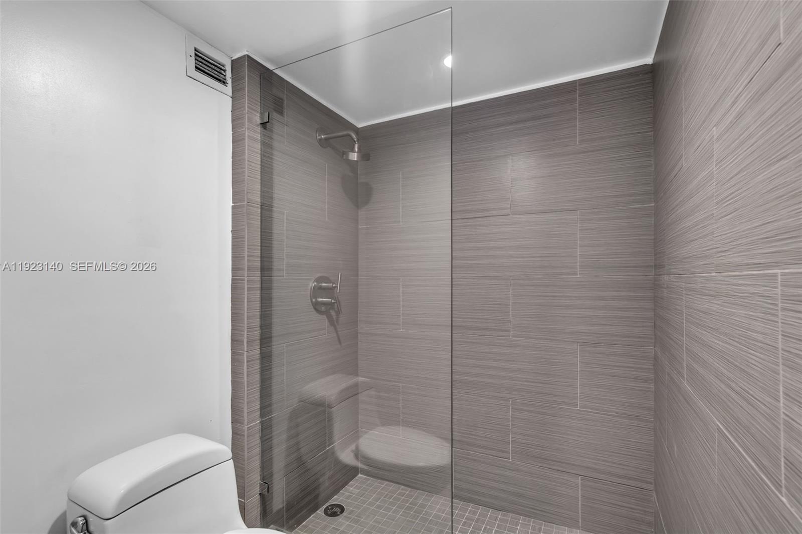 RONEY PALACE CONDO - Residential