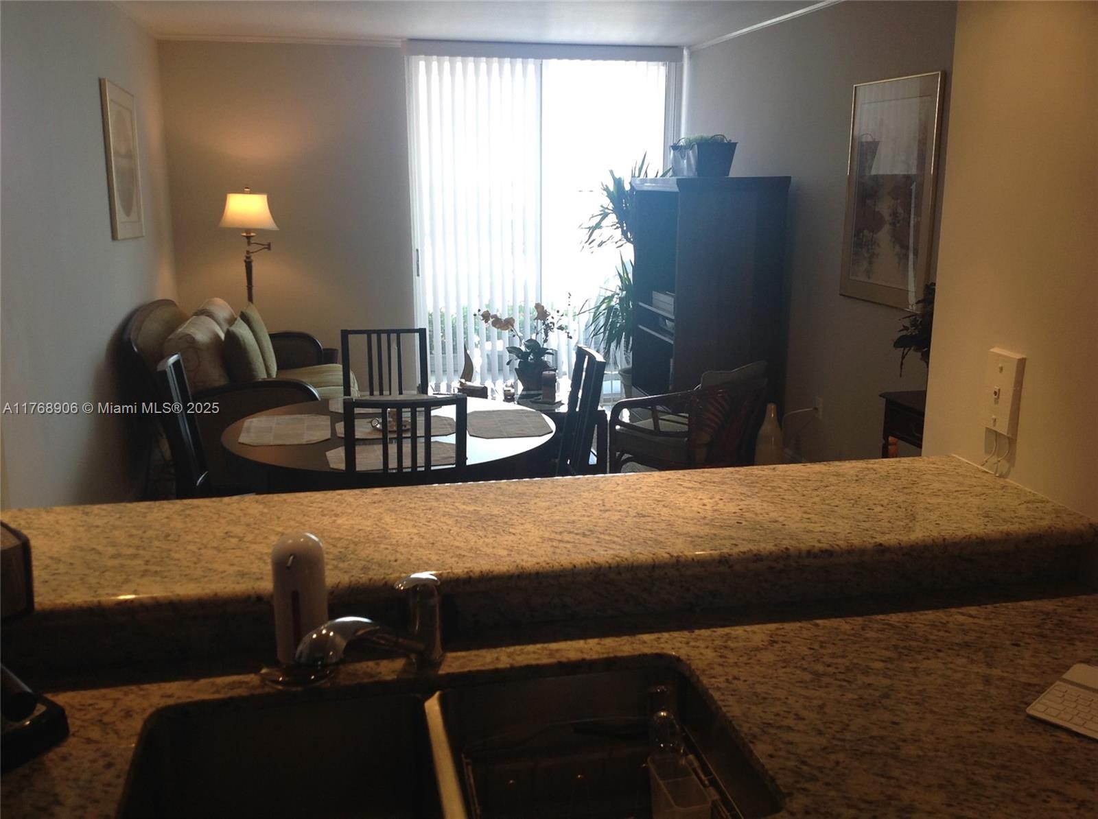 MADISON DOWNTOWN CONDO - Residential