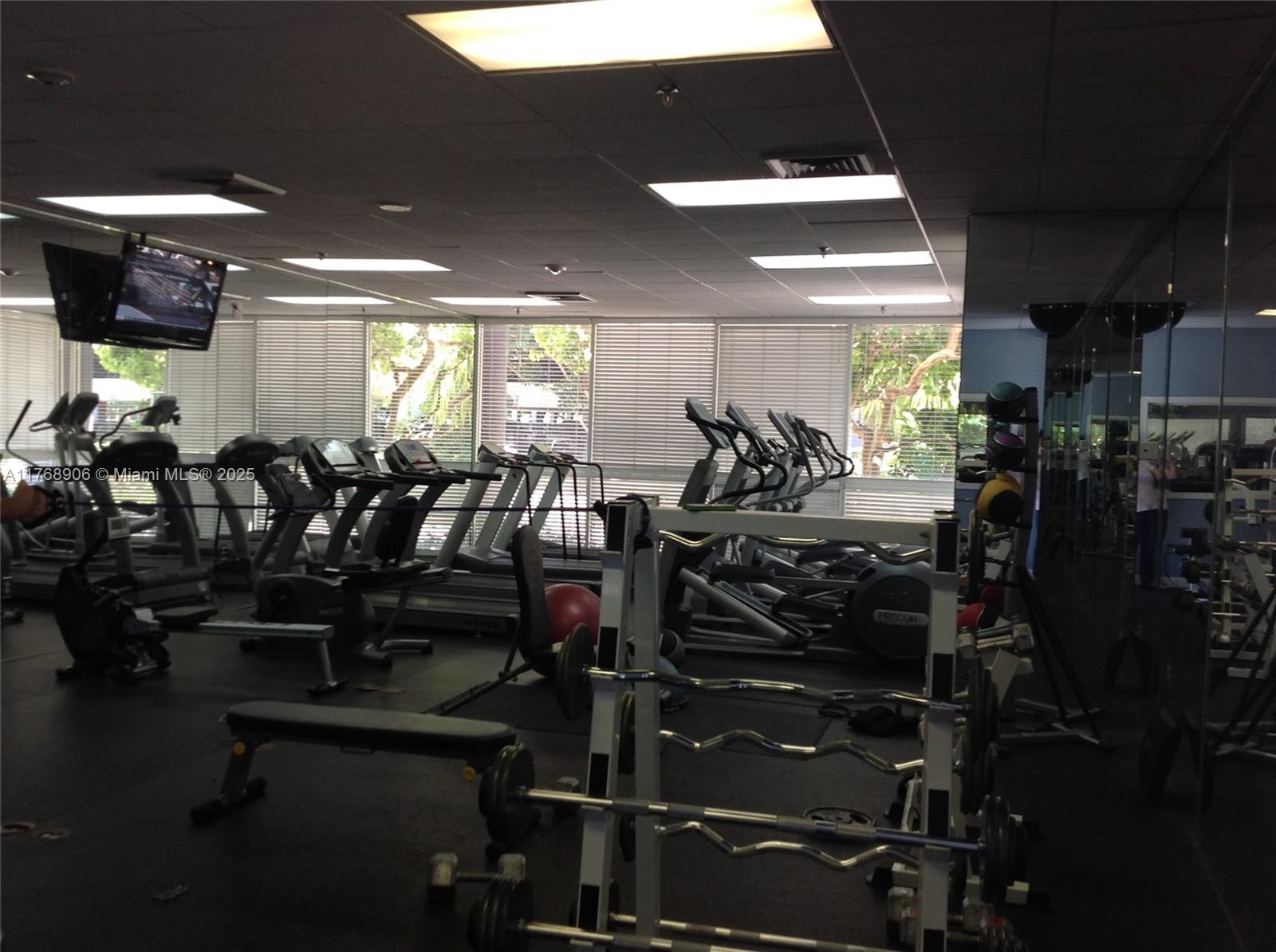 MADISON DOWNTOWN CONDO - Residential