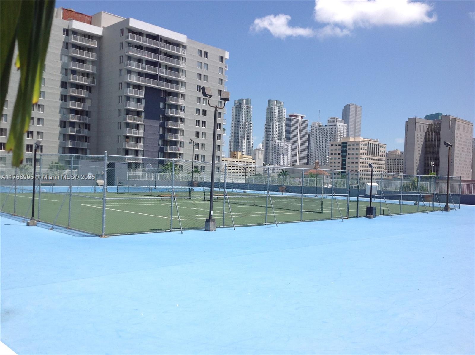 MADISON DOWNTOWN CONDO - Residential