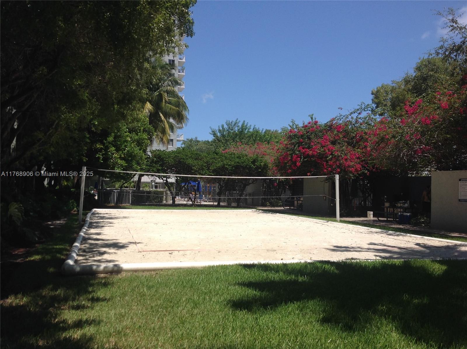 MADISON DOWNTOWN CONDO - Residential