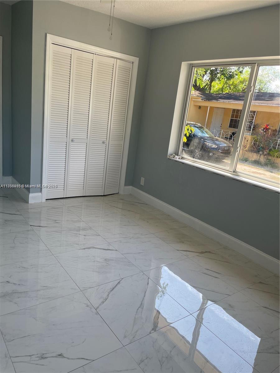 ARCH CREEKS ESTATES - Residential Income