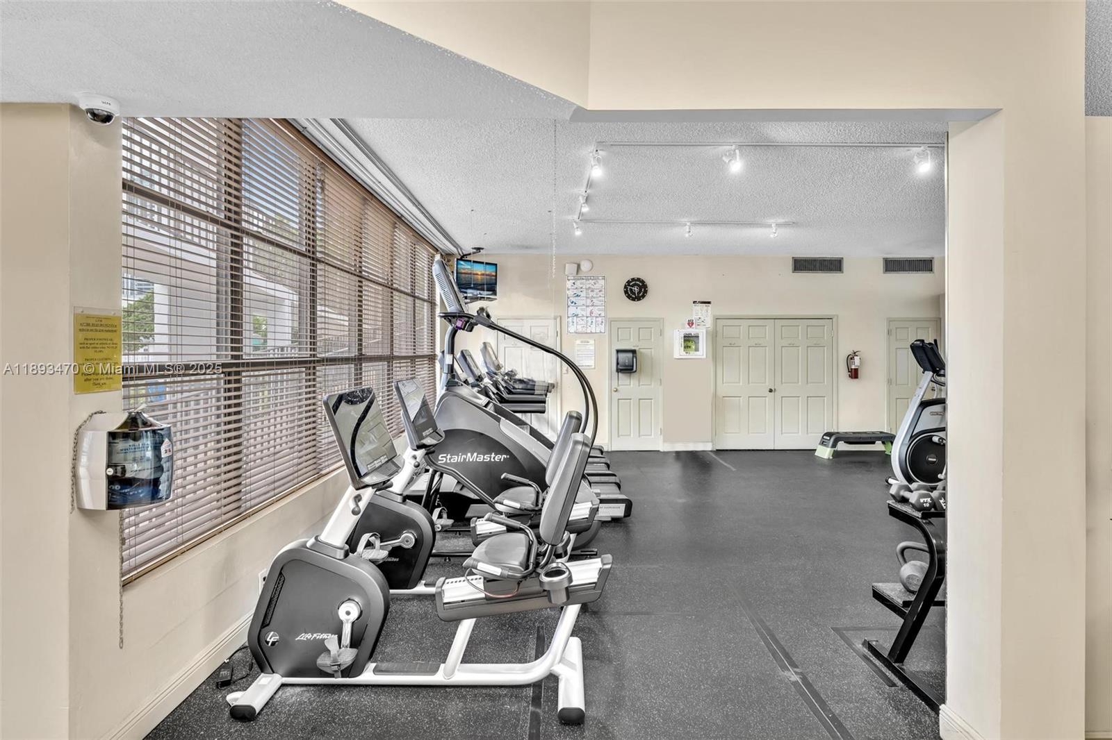 OCEANVIEW PARK CONDO - Residential