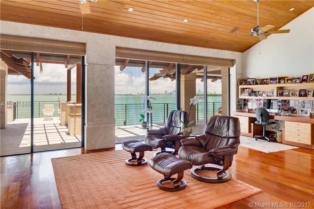 Tropical Isle Homes Sub - Residential