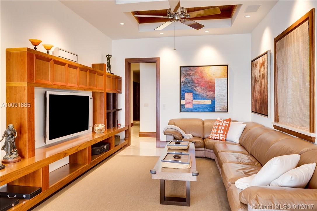 Tropical Isle Homes Sub - Residential