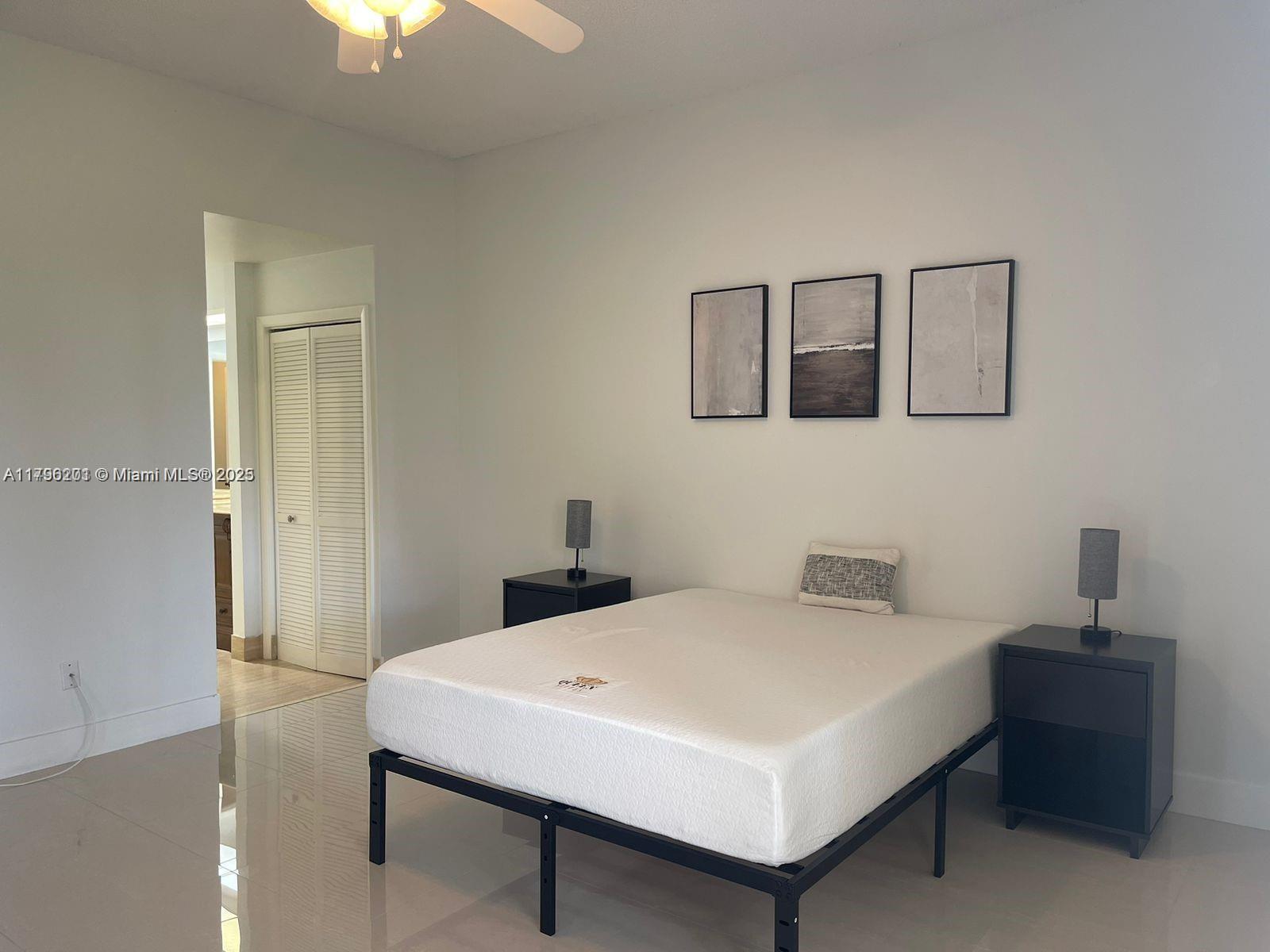 LA PAZ AT BOCA POINTE - Residential