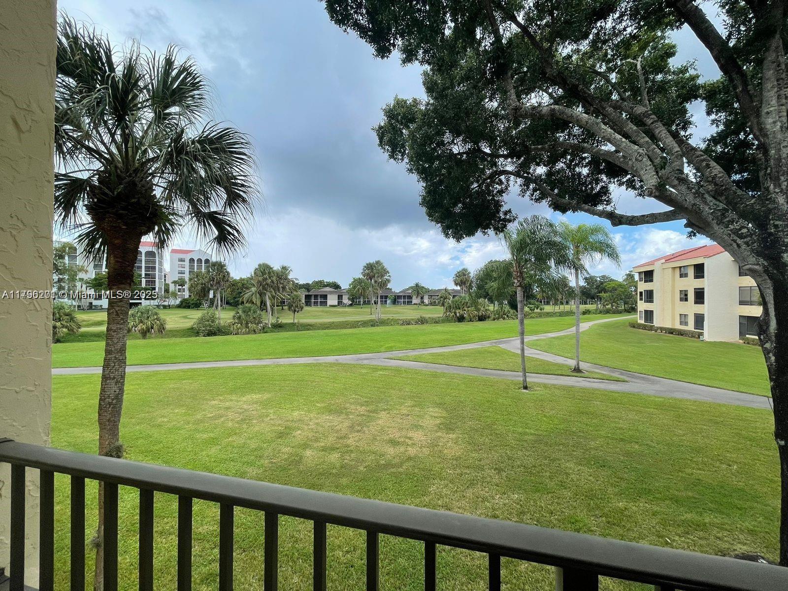 LA PAZ AT BOCA POINTE - Residential