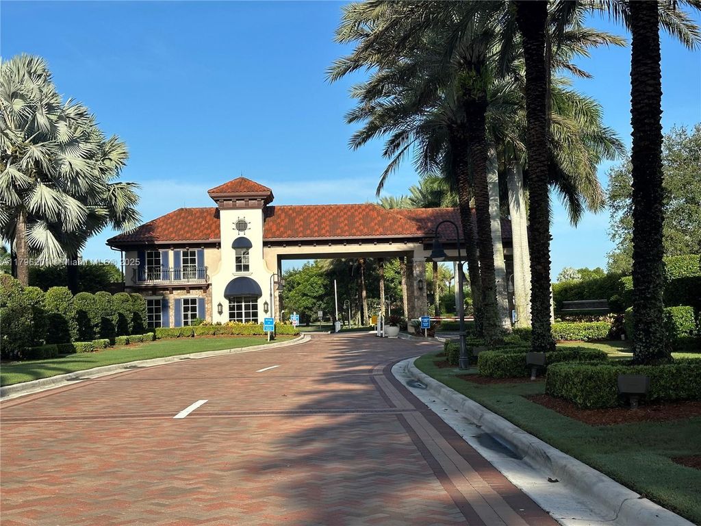 Photo of 7508 La Paz Blvd #202, Boca Raton, FL 33433 (MLS # A11796201)