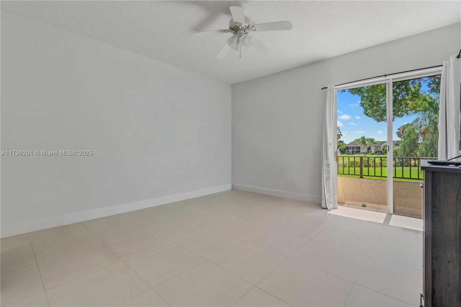 LA PAZ AT BOCA POINTE - Residential