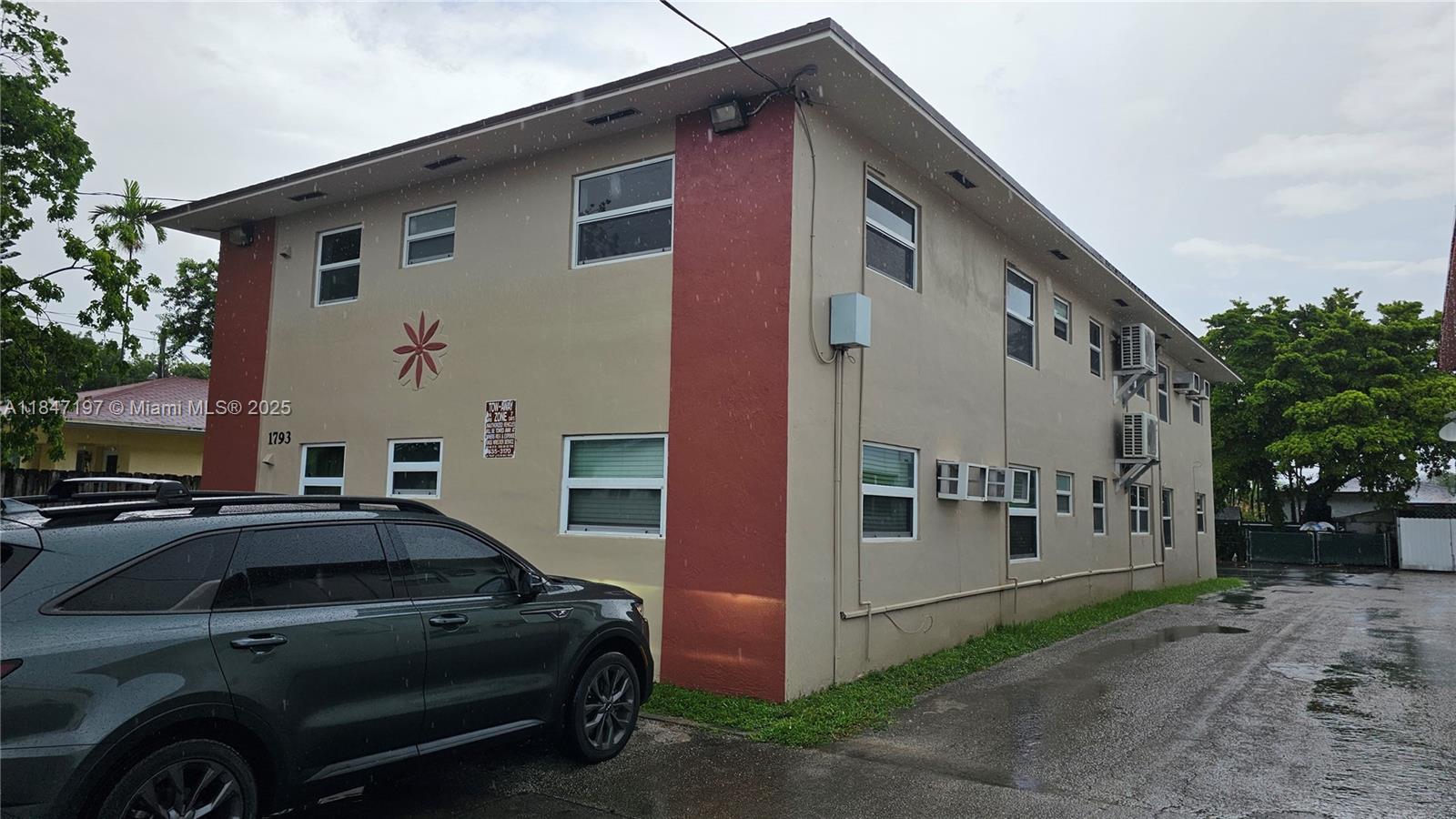 1-bedroom 1 bath Apartment, 1st Floor Unit, updated kitchen & bath, A/C, impact windows. 1 parking spot, First Month plus security deposit, background check is required. Section 8 accepted. Ready for immediate move-in. Water and Garbage Included. Centrally located.