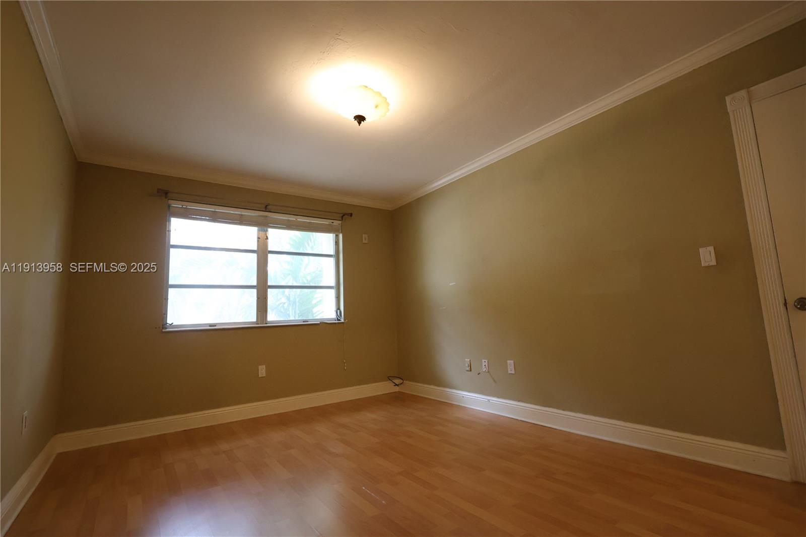 LAKEWOOD VILLAS CONDO - Residential