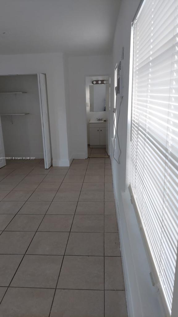 HOLLYWOOD - Residential Lease