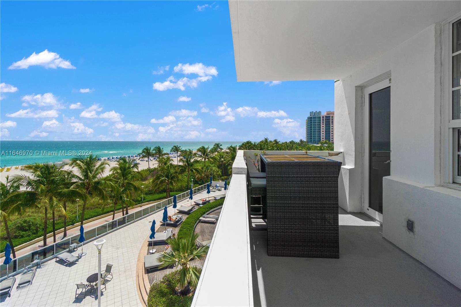 Rental Property at 100 Lincoln Rd 548, Miami Beach, Miami-Dade County, Florida - Bedrooms: 2 
Bathrooms: 2  - $9,000 MO.