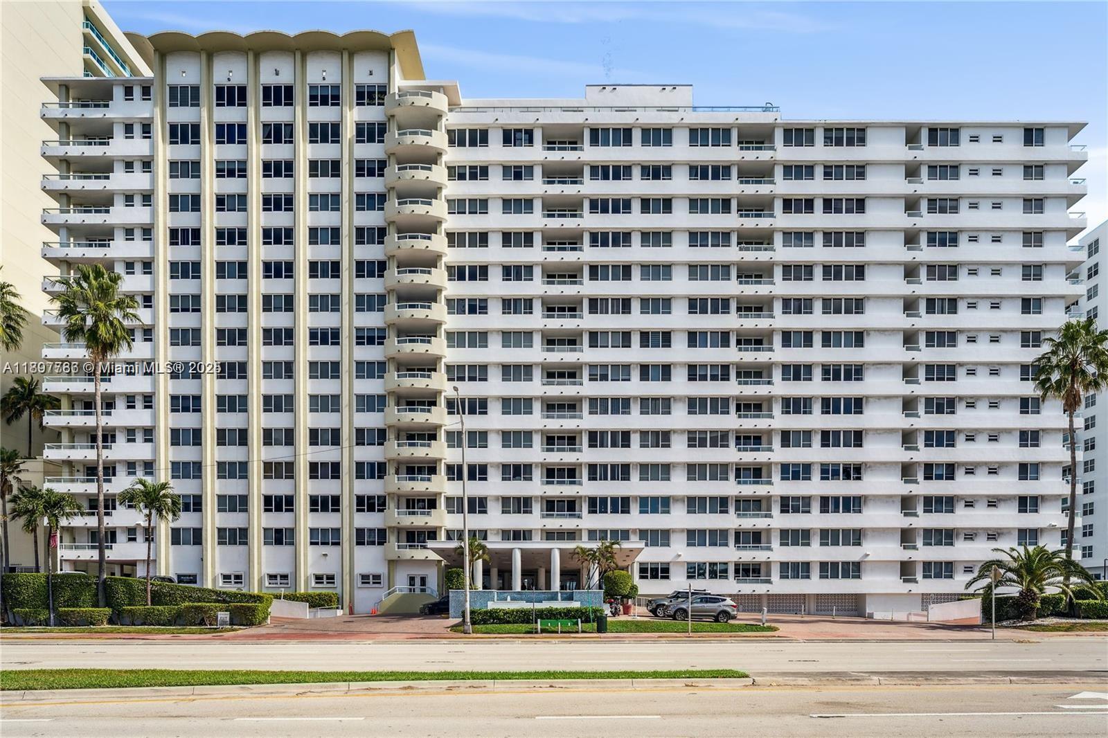 THE CARRIAGE CLUB NORTH C - Residential Lease