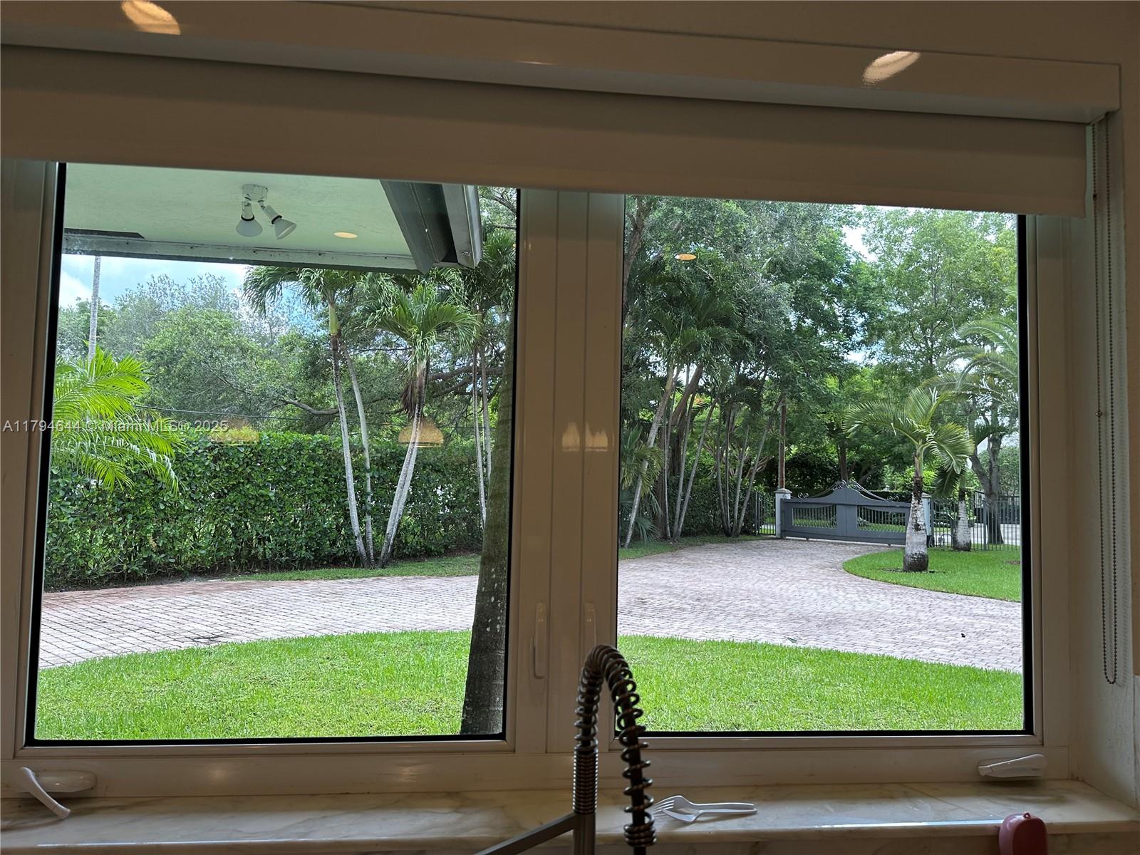 HELMS COUNTRY ESTATES RE- - Residential Lease