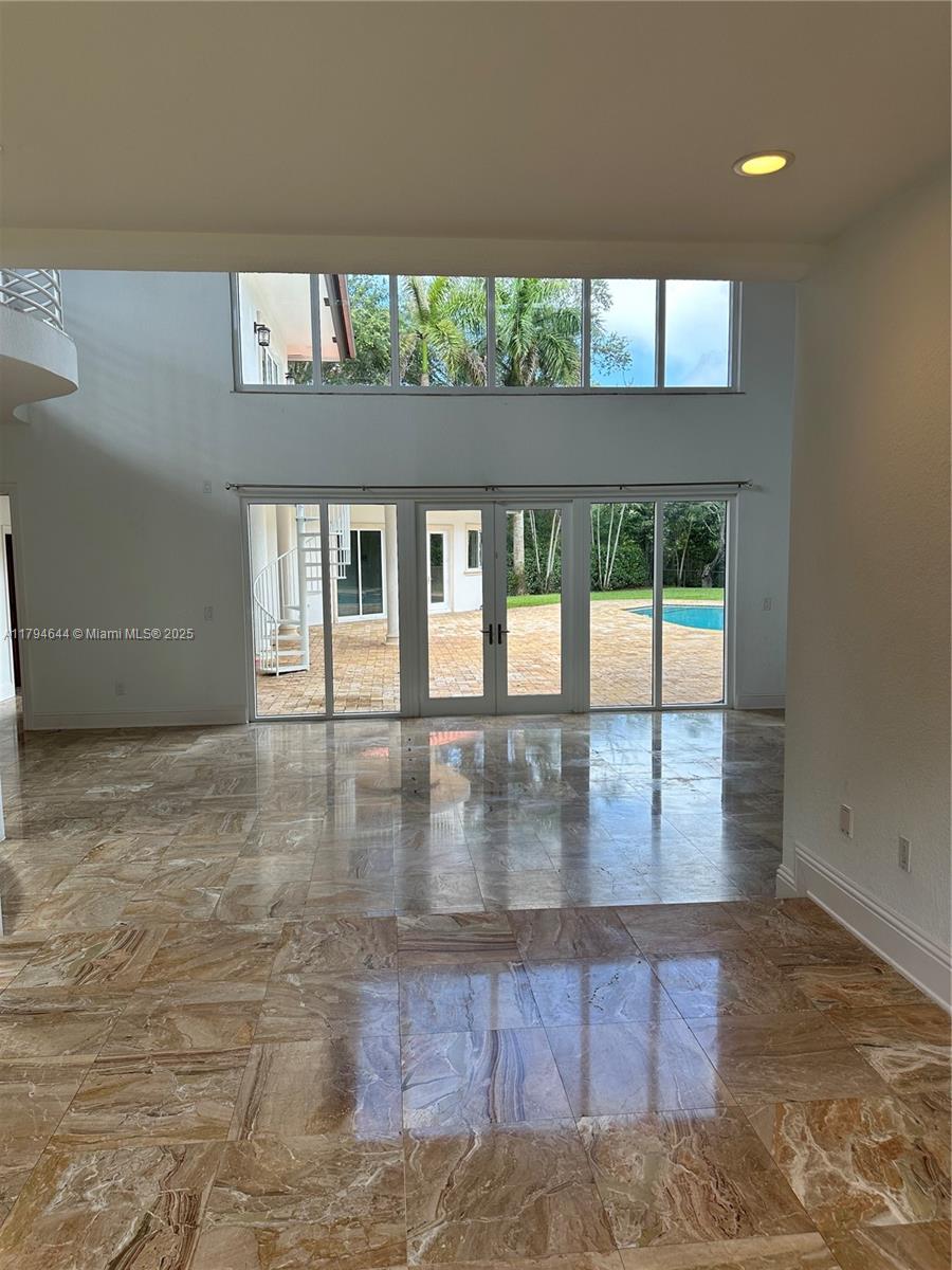HELMS COUNTRY ESTATES RE- - Residential Lease