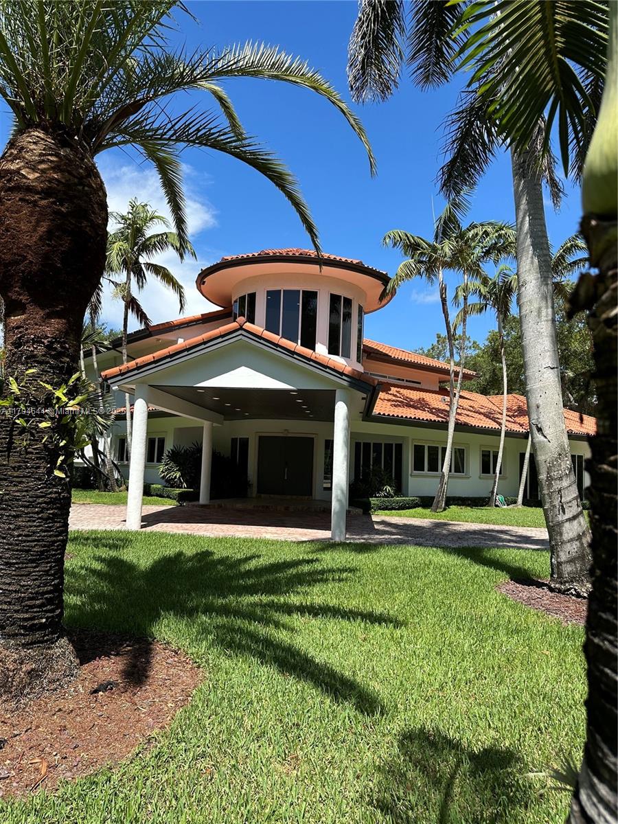 10600 Sw 69th Ave, Pinecrest, Miami-Dade County, Florida - 6 Bedrooms  
5 Bathrooms - 