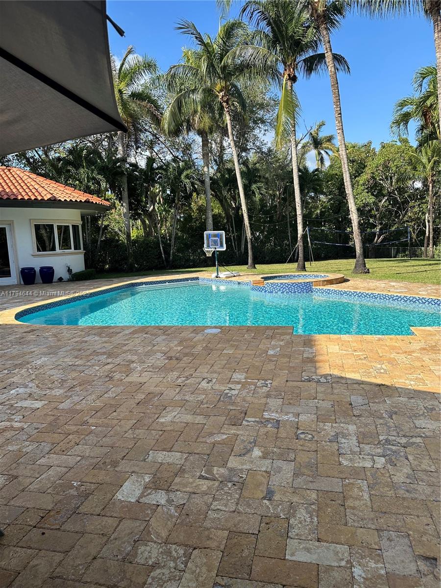 Rental Property at 10600 Sw 69th Ave, Pinecrest, Miami-Dade County, Florida - Bedrooms: 6 
Bathrooms: 5  - $19,000 MO.