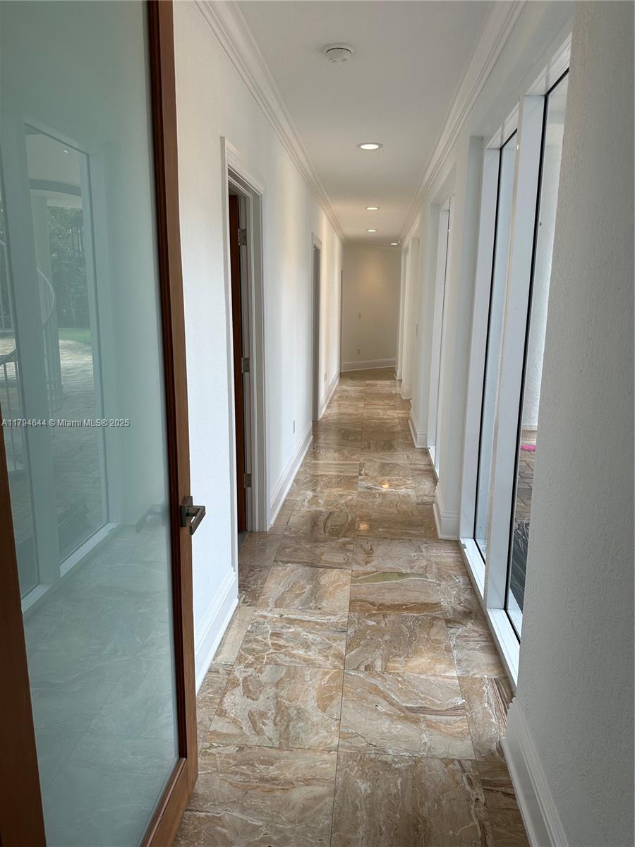 HELMS COUNTRY ESTATES RE- - Residential Lease