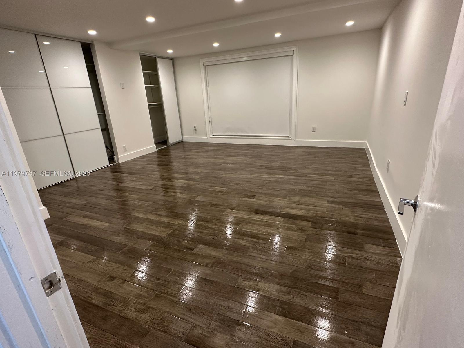 BEACH CLUB VILLAS CONDO - Residential