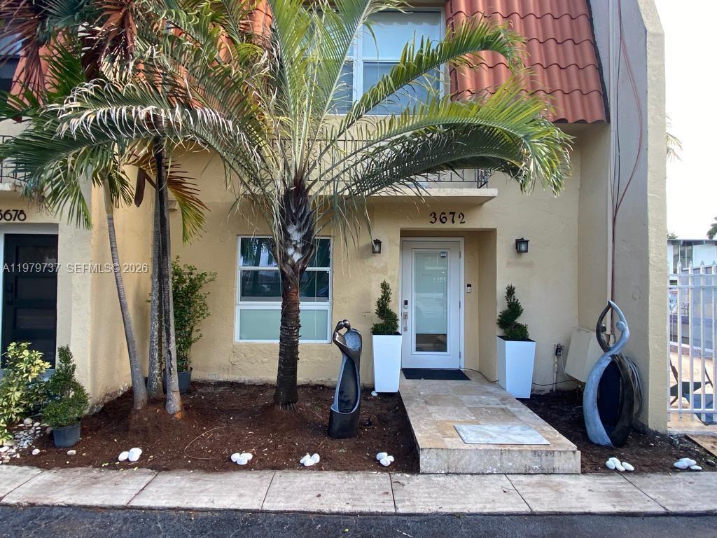 BEACH CLUB VILLAS CONDO - Residential